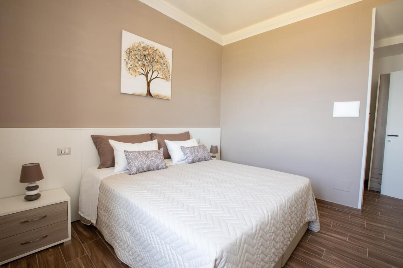Il Veliero Bed & Breakfast กาสเตลลัมมาเร ดิ สตาเบีย ภายนอก รูปภาพ